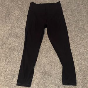 Athleta Salutation 7/8 Legging. Black. Size medium.